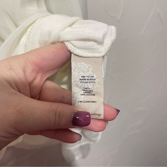 Soft Surroundings white 100% silk pleated-front sleeveless top (small) - Picture 4 of 4